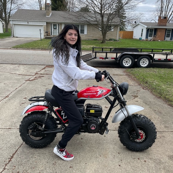 Meet your Posher, Payton - Picture 4 of 4